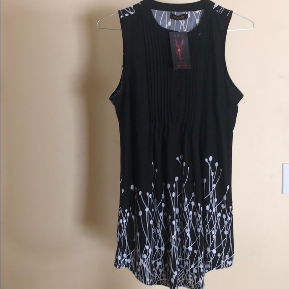Graphic tank top, size Large